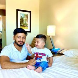 Meet your Posher, Obaid